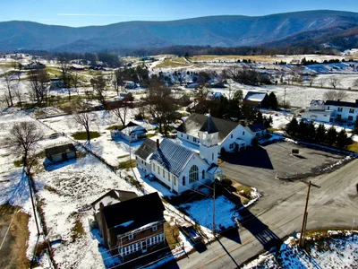 Bentonville - Photo 2