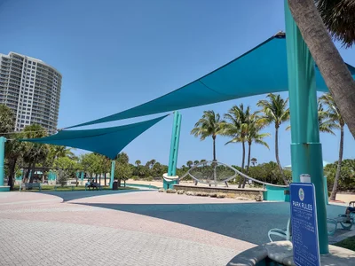 Riviera Beach - Photo 3