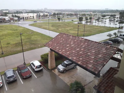 Irving - Photo 3