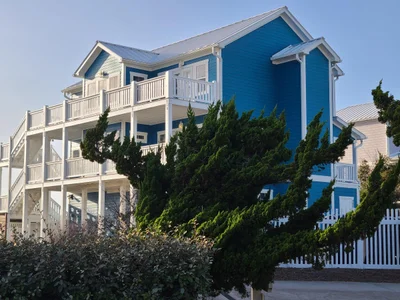Emerald Isle - Photo 2