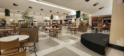 Via Vale Garden Shopping - Photo 4
