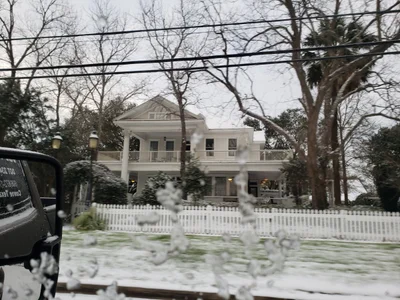 Conroe - Photo 2