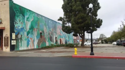 Lompoc - Photo 3