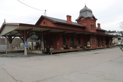Waterbury - Photo 4