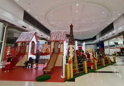 Central Plaza Shopping - Photo 5
