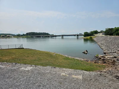 Dandridge - Photo 2