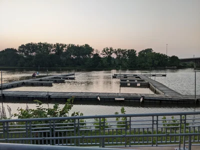 Moline - Photo 2