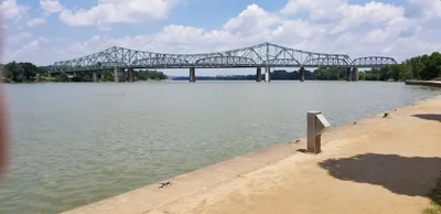 Parkersburg - Photo 3