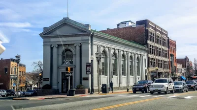Montclair - Photo 3