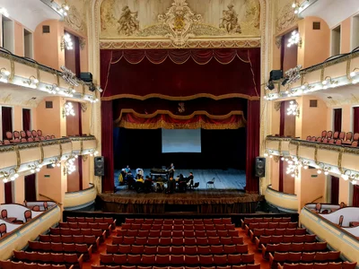 Teatro Municipal 3 de Febrero - Photo 2