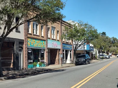 Conway - Photo 3