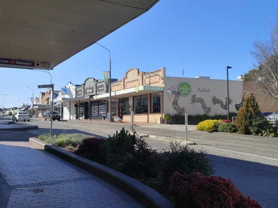 Lithgow - Photo 2