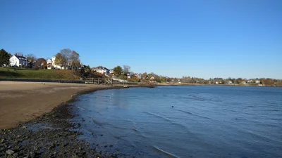 Beverly - Photo 4