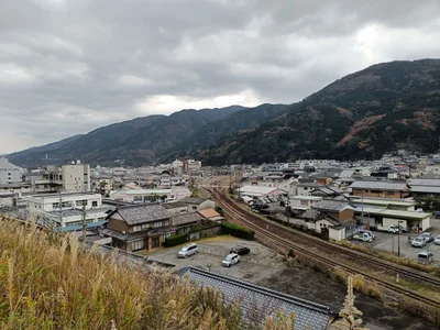 Miyoshi - Photo 4