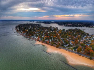 Colonial Beach - Photo 4