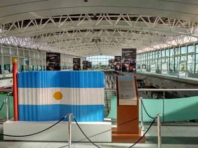 Aeropuerto Internacional Ezeiza - Photo 2