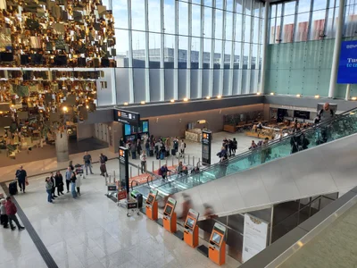Aeropuerto Internacional Ezeiza - Photo 4