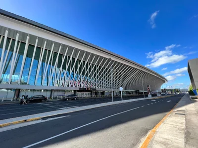 Aeropuerto Internacional Ezeiza - Photo 5
