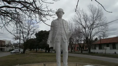 Avenida Pedro Nicolas Escribano - Photo 2