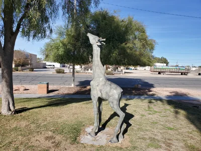 Blythe - Photo 2