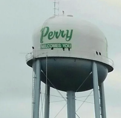 Perry - Photo 2