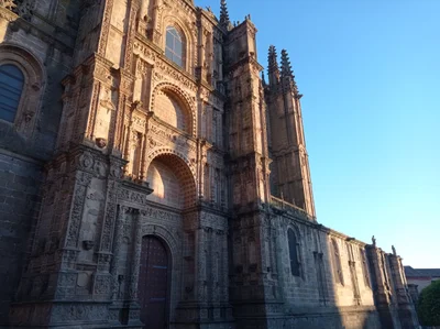Plasencia - Photo 3