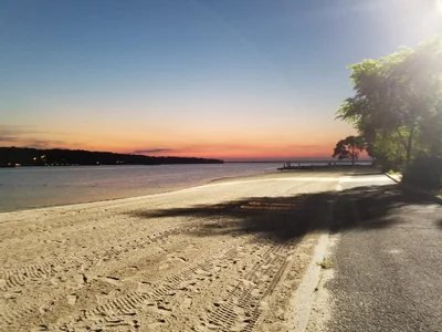 Glen Cove - Photo 2