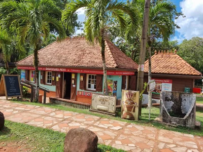 Pottery Center - Photo 3