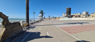 Aktau - Photo 5