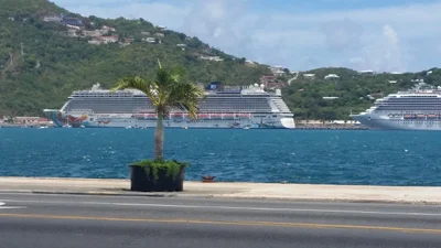 St. Thomas - Photo 3