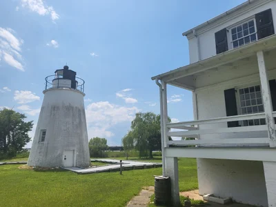 Piney Point - Photo 2
