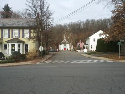Milford - Photo 2