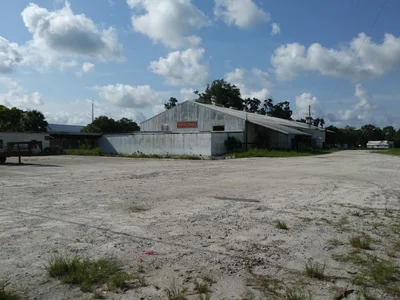 Bowling Green - Photo 2