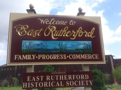 East Rutherford - Photo 3