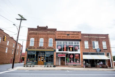Catawba - Photo 2