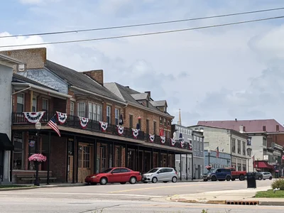 Metamora - Photo 4