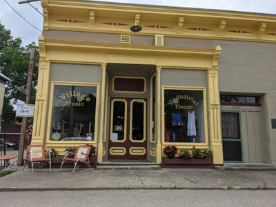 Metamora - Photo 5