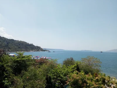 Subic - Photo 2
