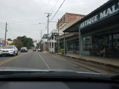 Breaux Bridge - Photo 2