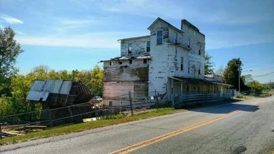 Smithfield - Photo 5