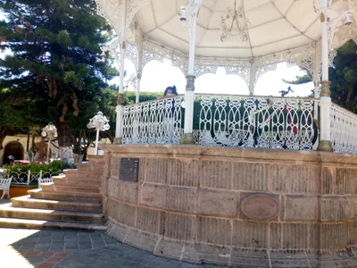 Ayotlan - Photo 2