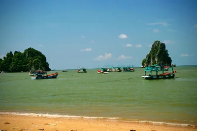 Ha Tien City - Photo 2