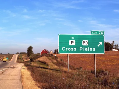 Cross Plains - Photo 2