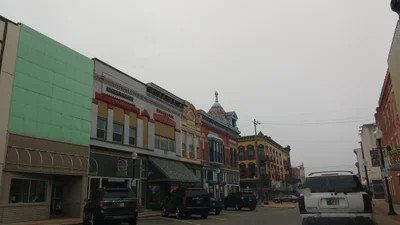 Huntington - Photo 2