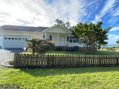 Reedville - Photo 2