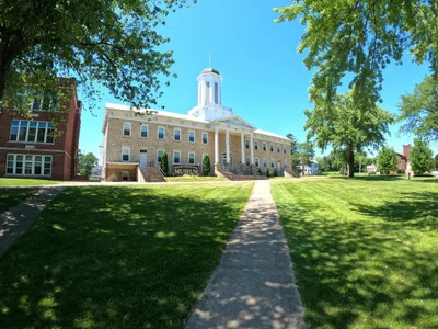 Mayville - Photo 2