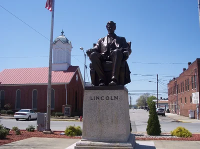 Hodgenville - Photo 4