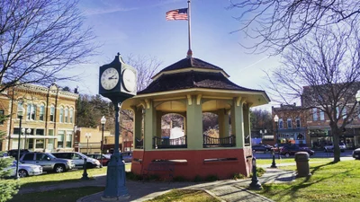Galesville - Photo 2