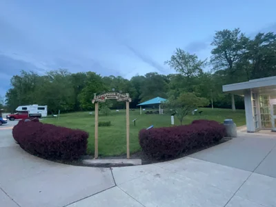 Richfield - Photo 2