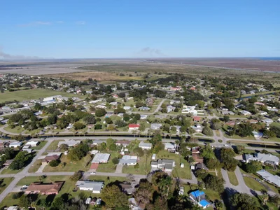 Clewiston - Photo 2